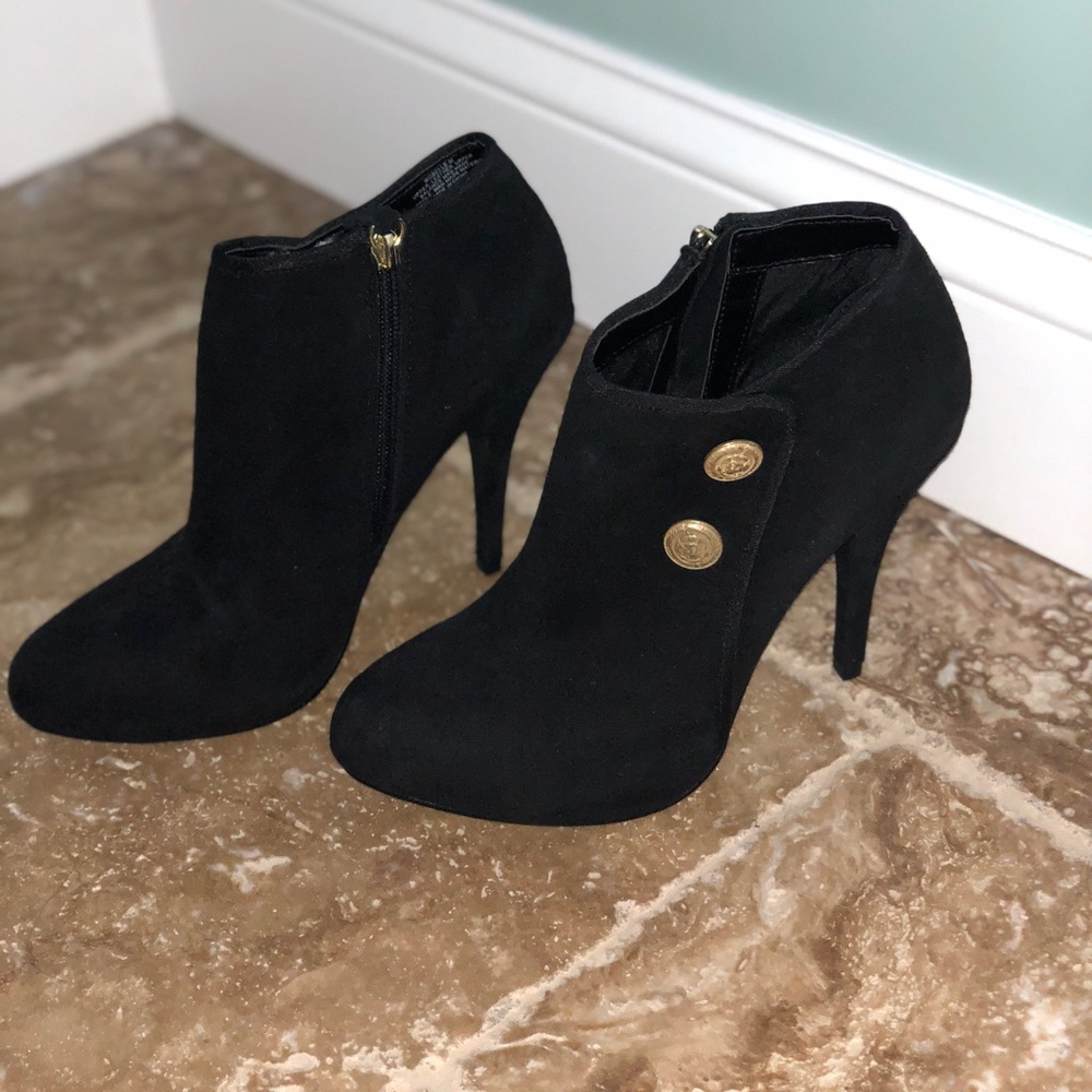 GUESS Black Heel Ankle Booties SZ 8!